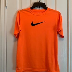 Boys Nike Dri-Fit Tshirt Size L